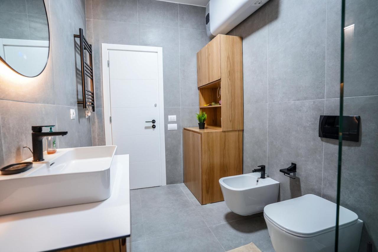 Hidden Gem Tirana 2Br Comfort In Historic Zone Exterior photo